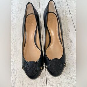 Tory Burch Black Leather Flats with Medallion